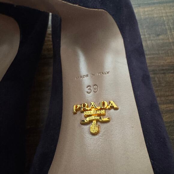 EUC Prada Milano Suede Platform Pumps in Violet Purple - Picture 12 of 14